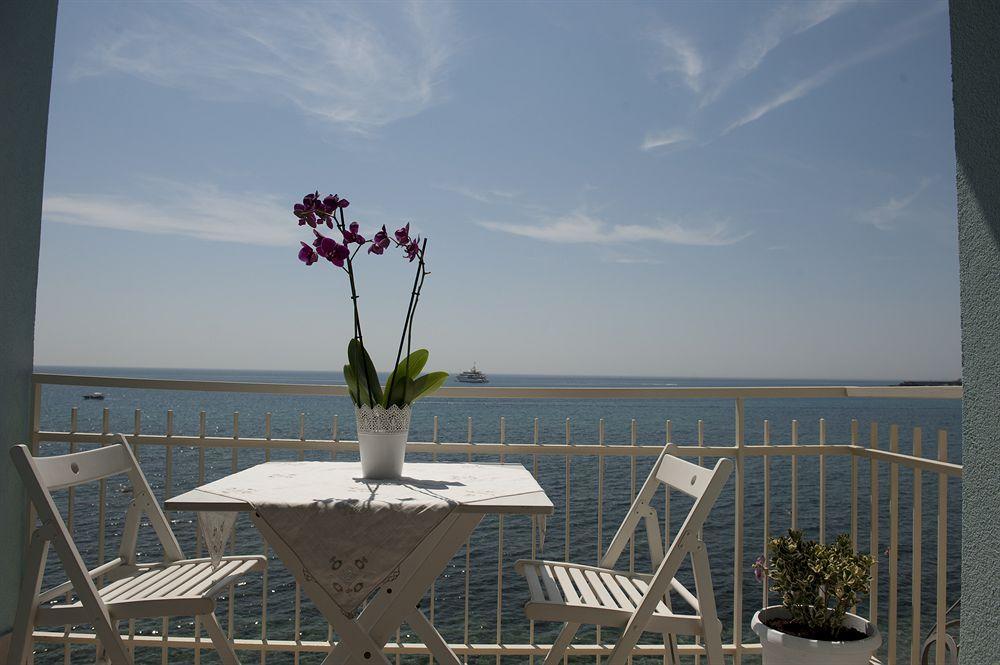 Nina B&B Giardini Naxos Ngoại thất bức ảnh