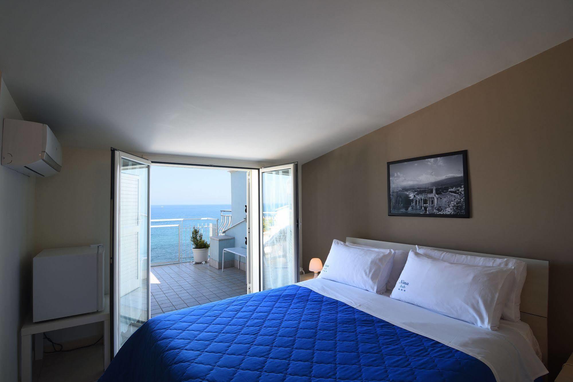 Nina B&B Giardini Naxos Ngoại thất bức ảnh