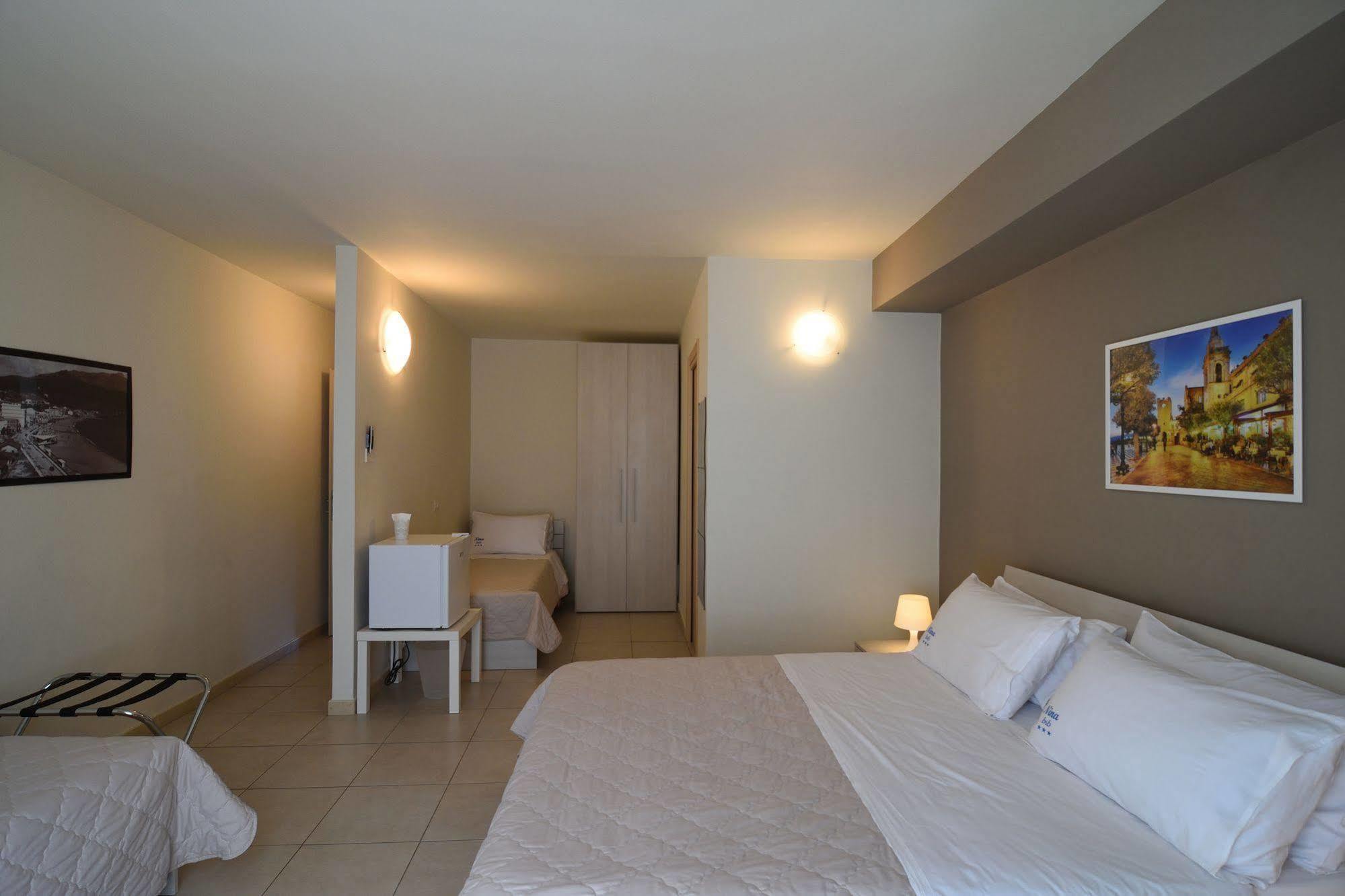Nina B&B Giardini Naxos Ngoại thất bức ảnh