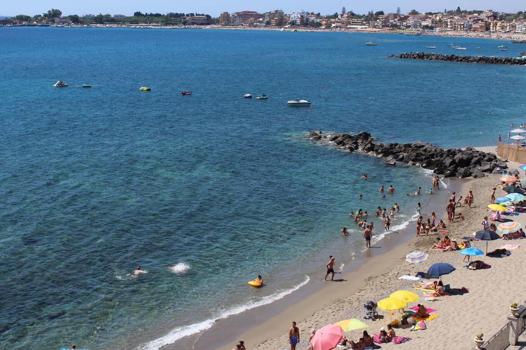 Nina B&B Giardini Naxos Ngoại thất bức ảnh